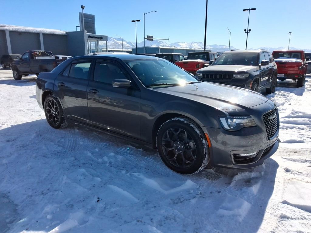 Certified 2022 Chrysler 300 Touring L w/ Comfort Group image 2