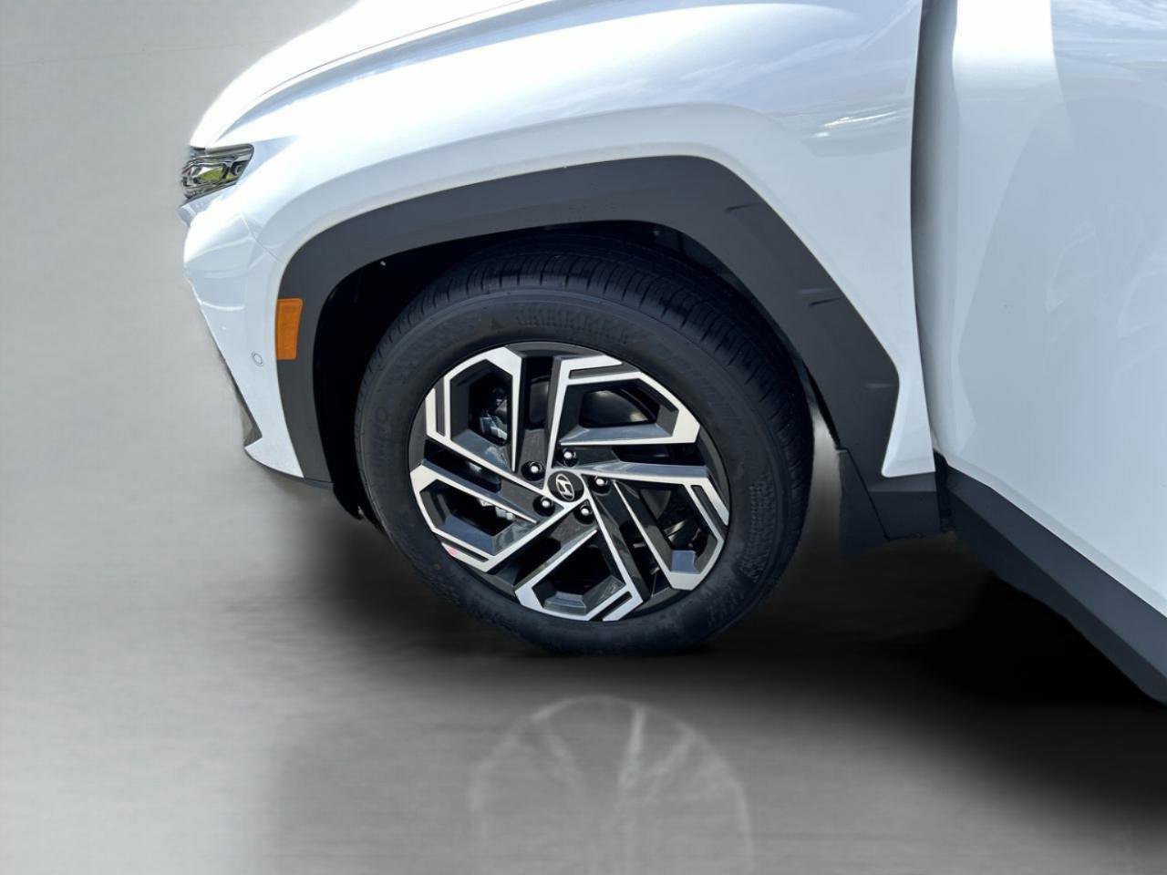 New 2026 Hyundai Tucson Limited image 15