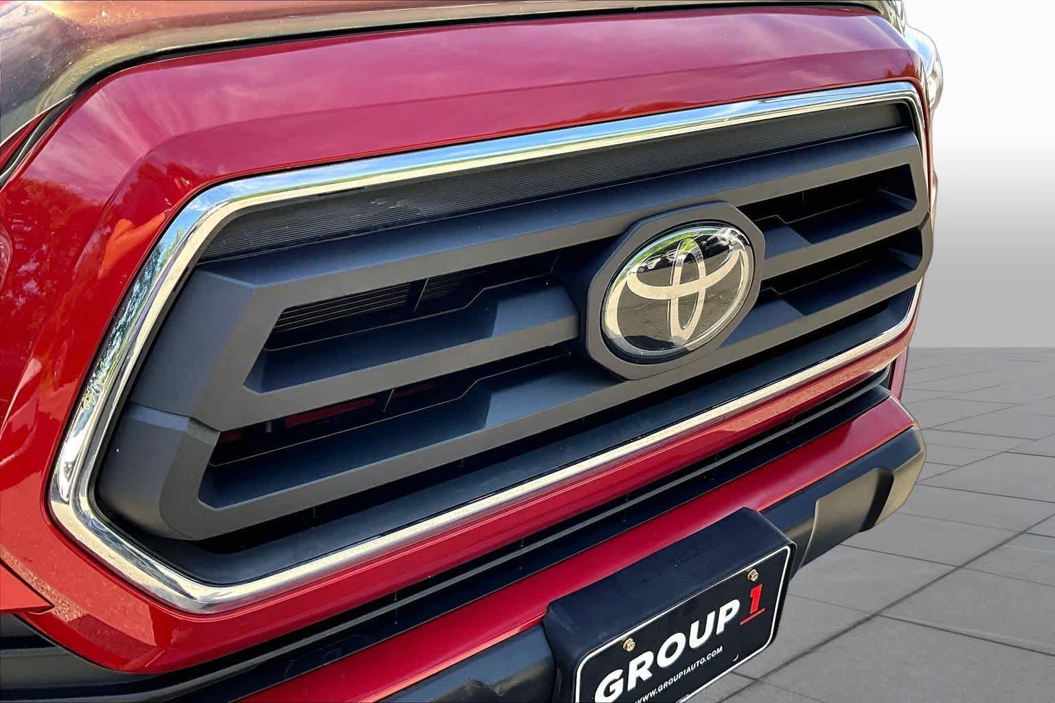 Certified 2020 Toyota Tacoma SR5 AWD/4WD image 28
