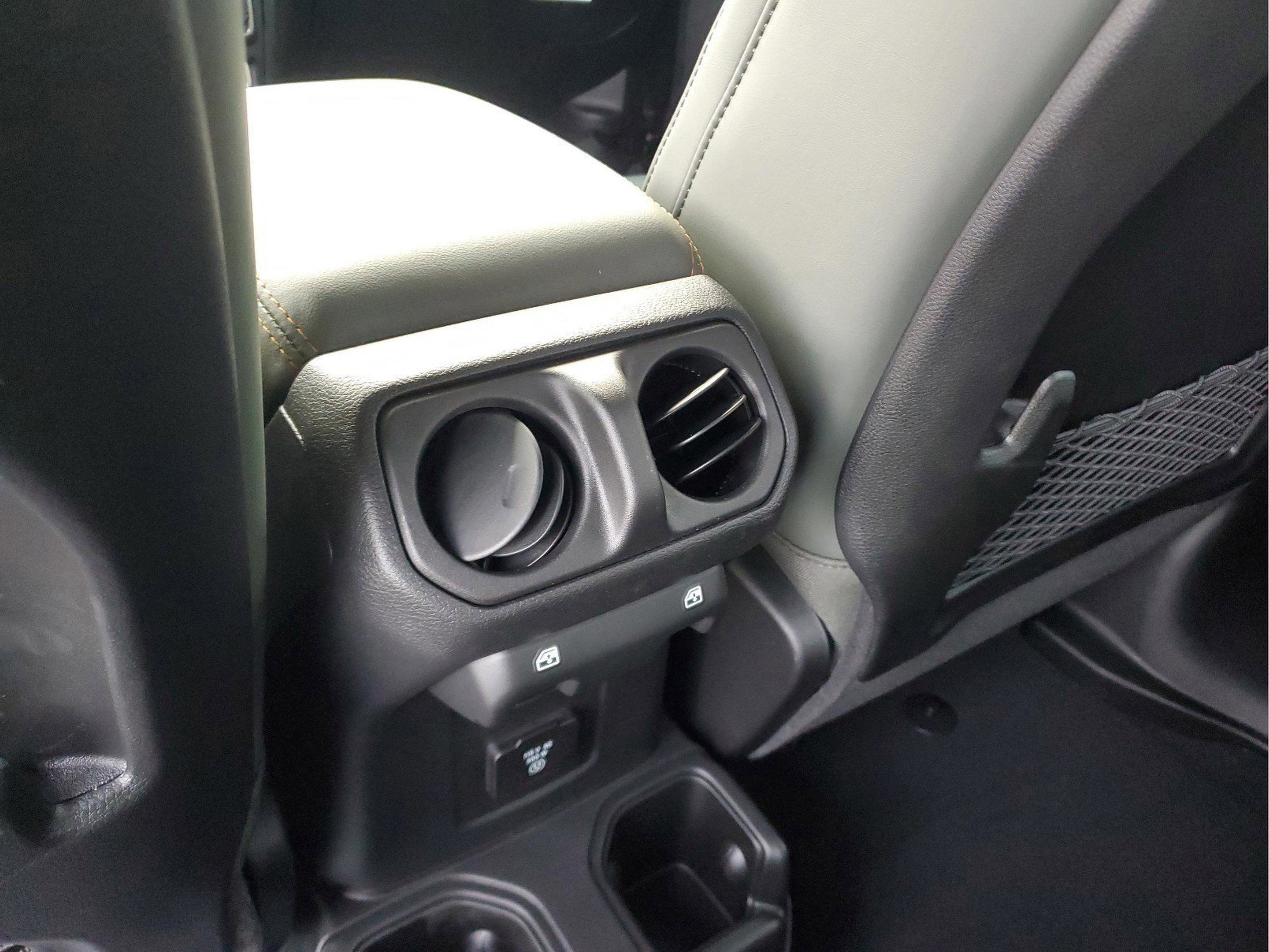 New 2026 Jeep Gladiator Mojave image 21