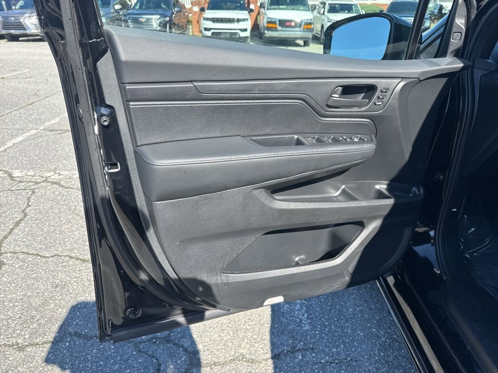 Used 2025 Honda Odyssey Sport-L image 27