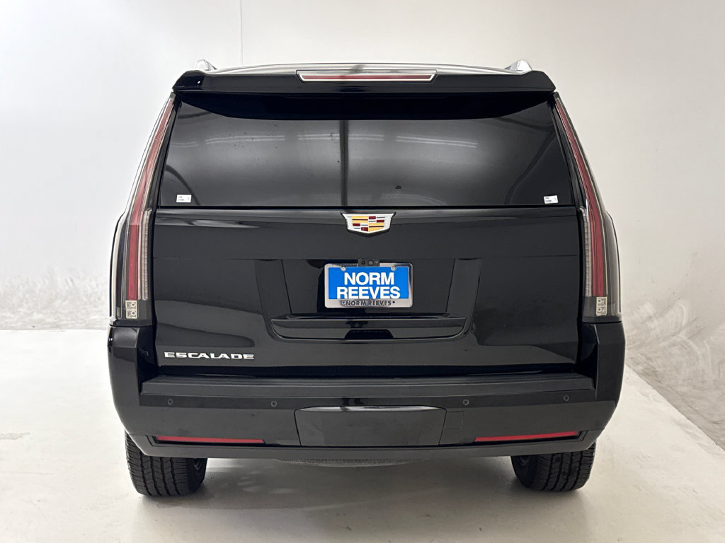 Used 2020 Cadillac Escalade Premium Luxury w/ Escalade Sport Edition AWD/4WD image 8