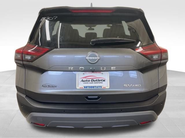 Used 2023 Nissan Rogue SV image 5