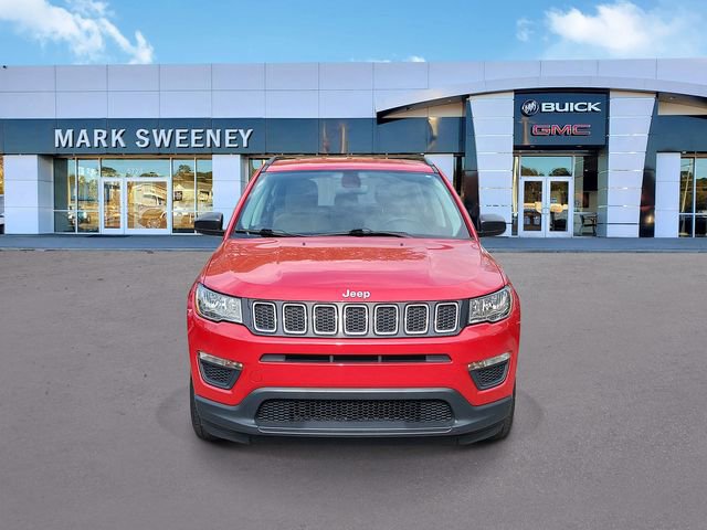 Used 2019 Jeep Compass Sport w/ Tech Group FWD image 2