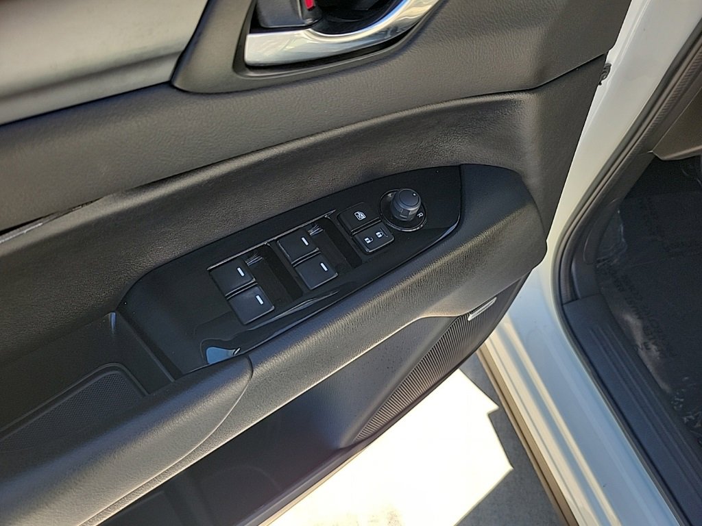 Used 2018 MAZDA CX-5 Touring w/ Preferred Equipment Package image 15