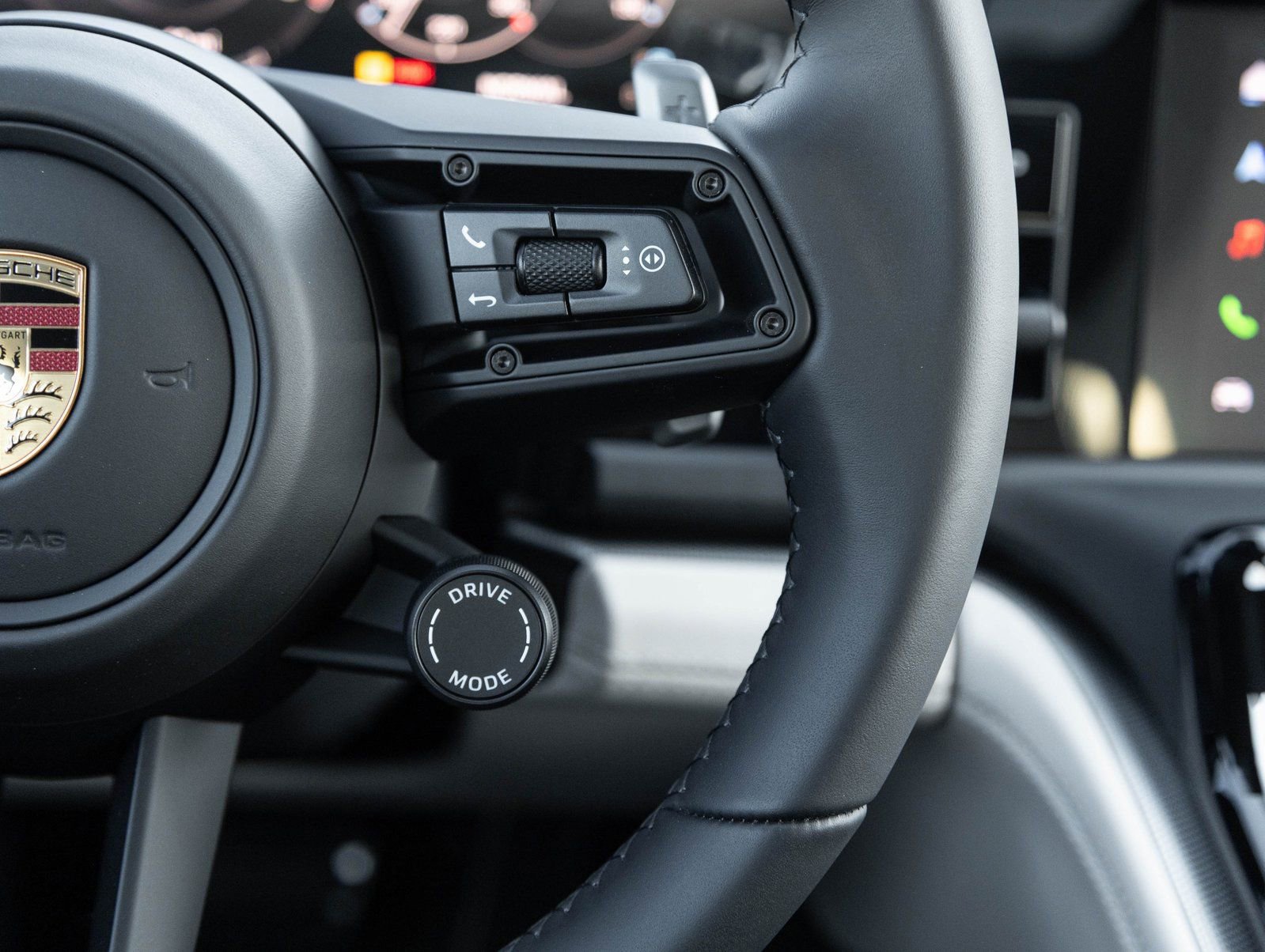 New 2026 Porsche Panamera 4 AWD/4WD image 16