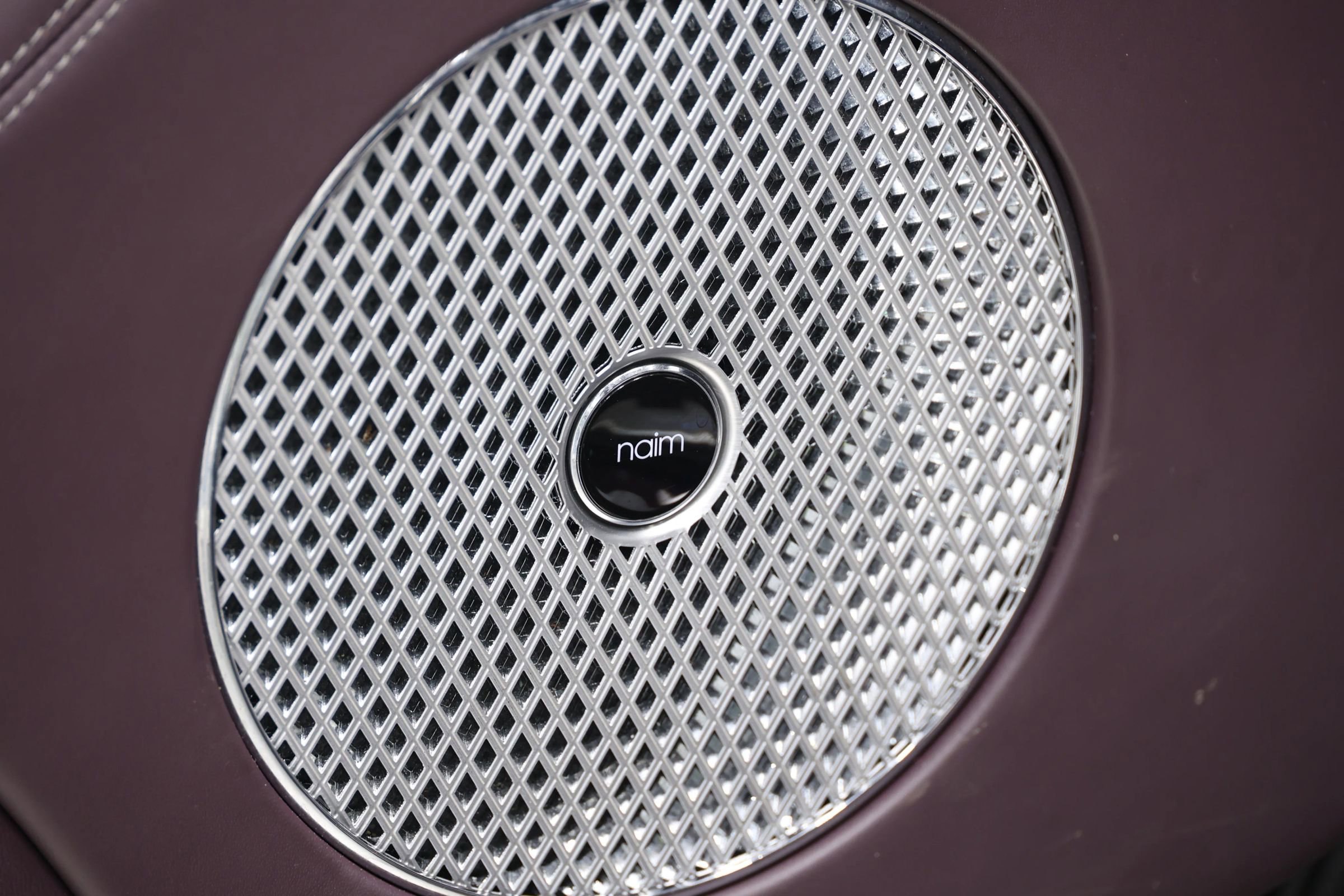 Used 2023 Bentley Bentayga Extended Wheelbase image 13