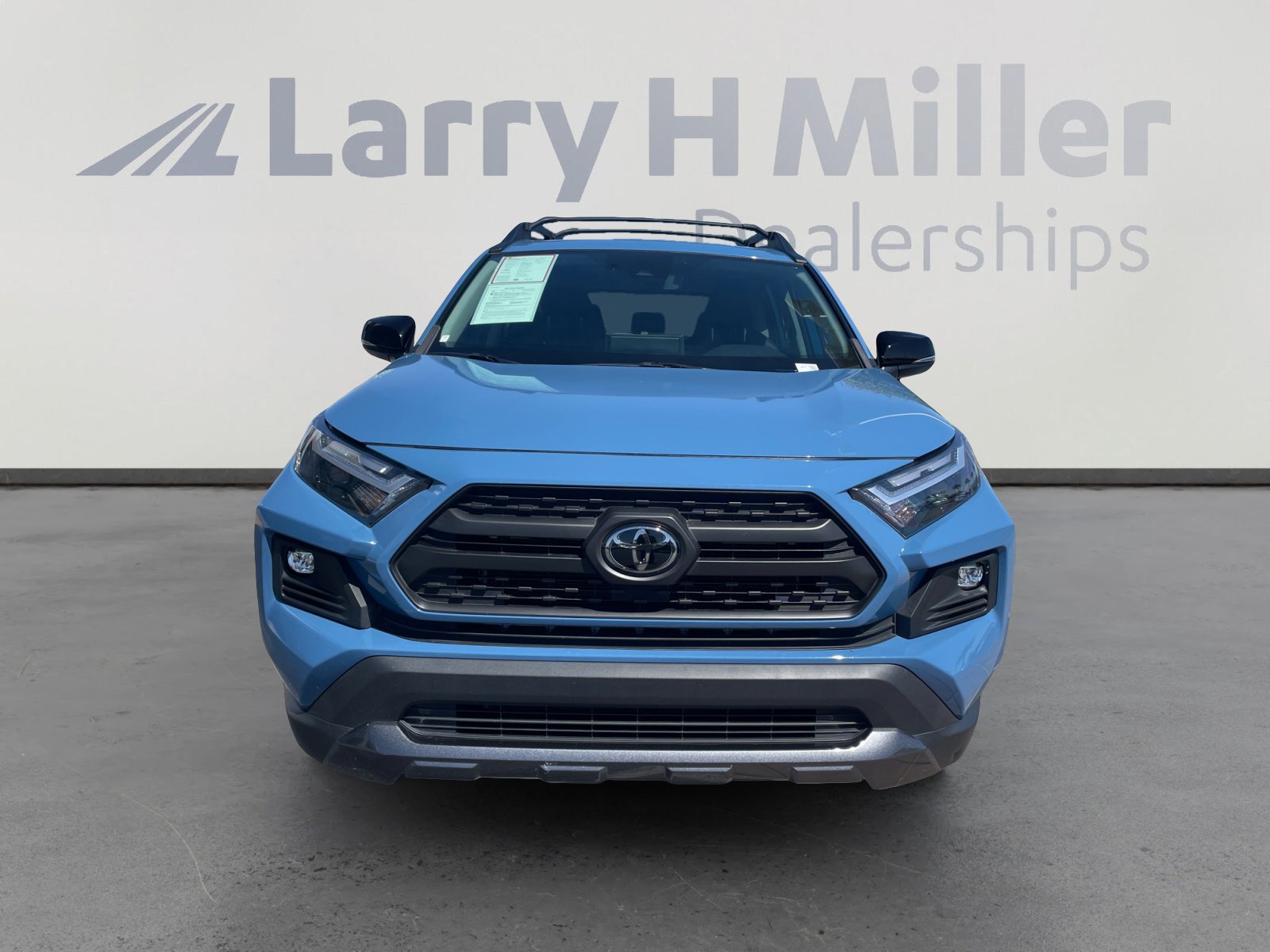 Certified 2022 Toyota RAV4 TRD Off-Road w/ TRD Off-Road Weather Package AWD/4WD image 8