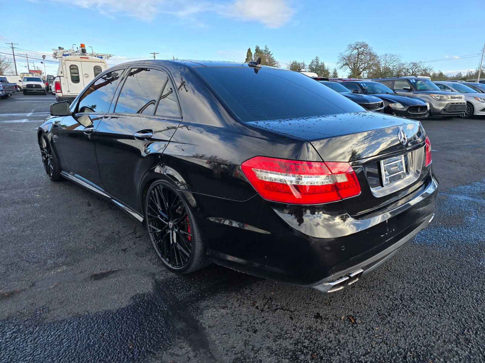 Used 2011 Mercedes-Benz E 63 AMG Sedan image 3