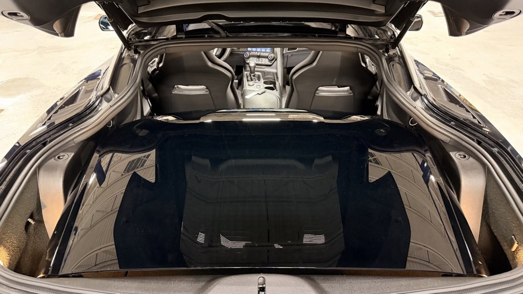 Used 2015 Chevrolet Corvette Stingray Z51 w/ 2LT Preferred Equipment Group image 25