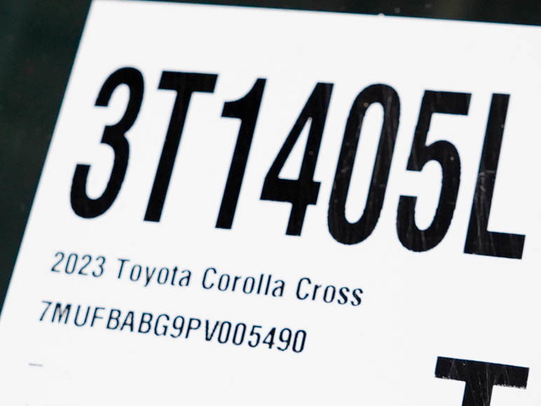 Used 2023 Toyota Corolla Cross AWD Hybrid w/ Convenience Package image 30