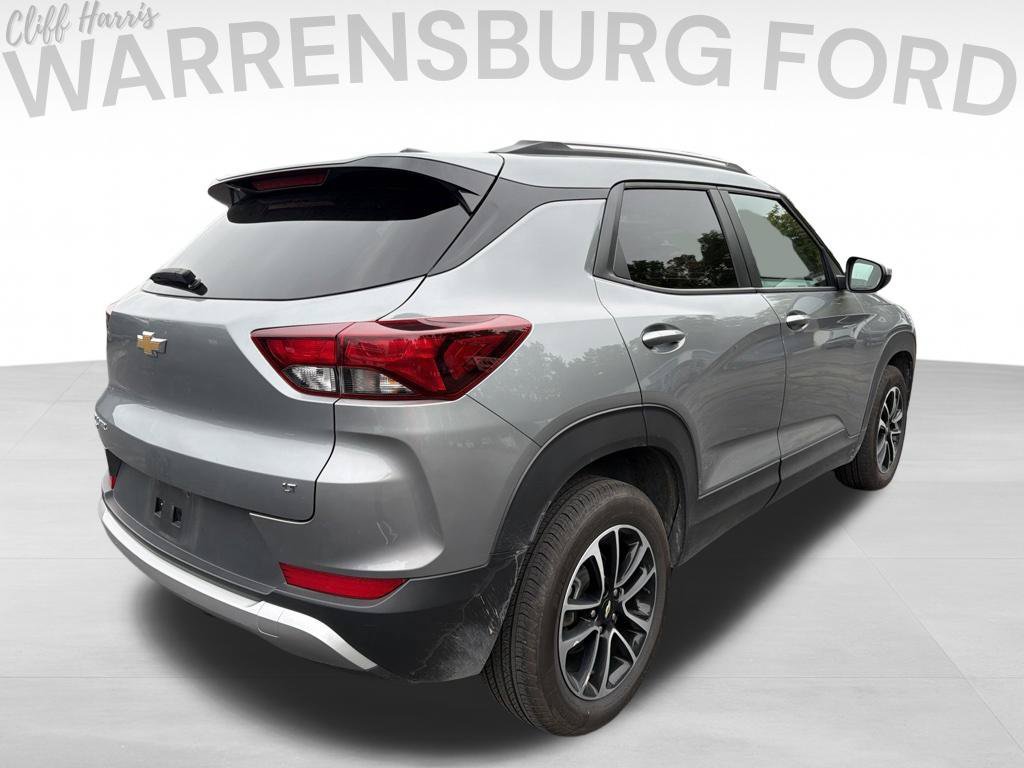 Used 2025 Chevrolet TrailBlazer LT AWD/4WD image 7