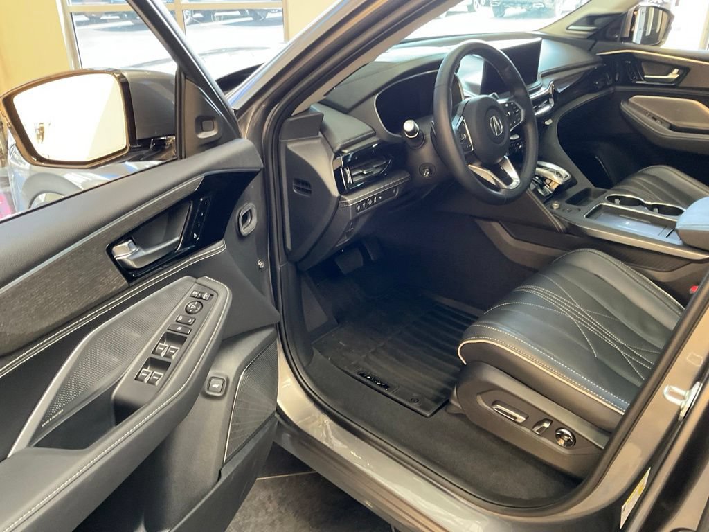 Certified 2026 Acura MDX w/ Advance Package AWD/4WD image 9