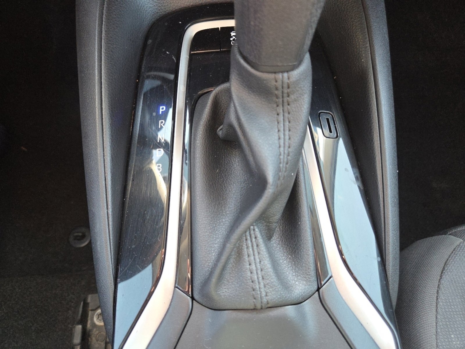 Used 2024 Toyota Corolla LE image 28