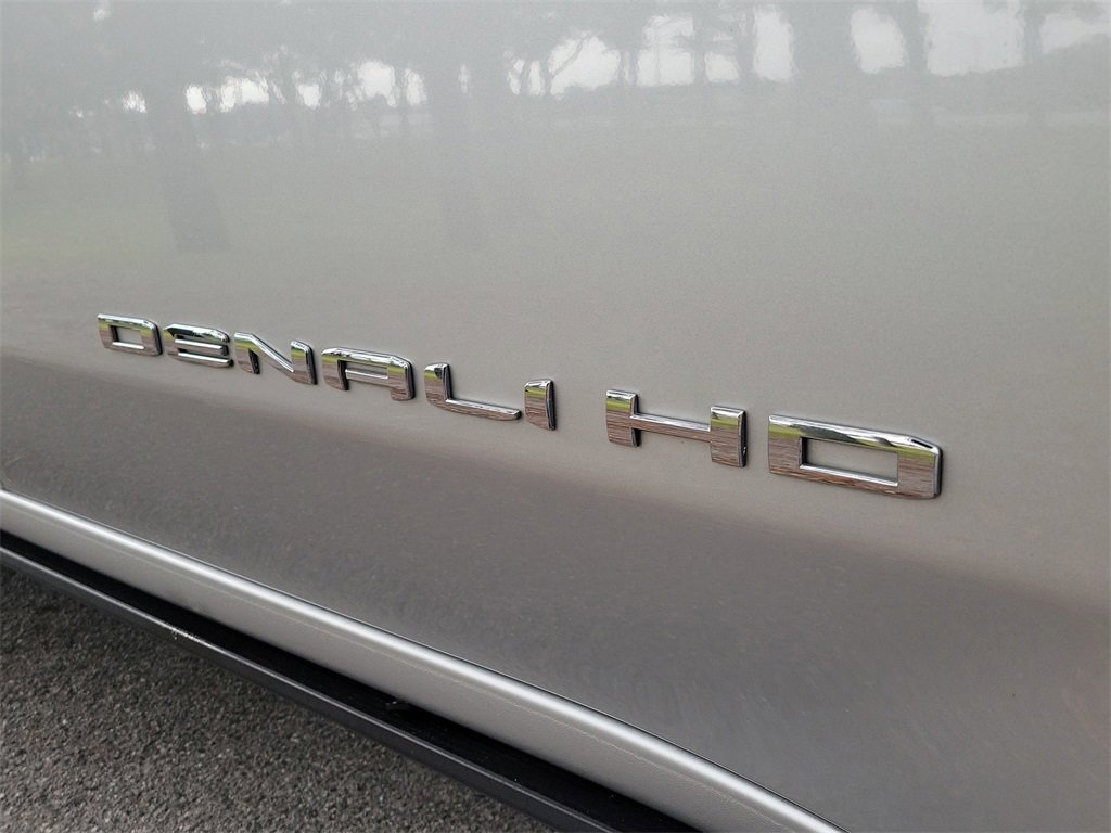 Used 2022 GMC Sierra 2500 Denali image 8