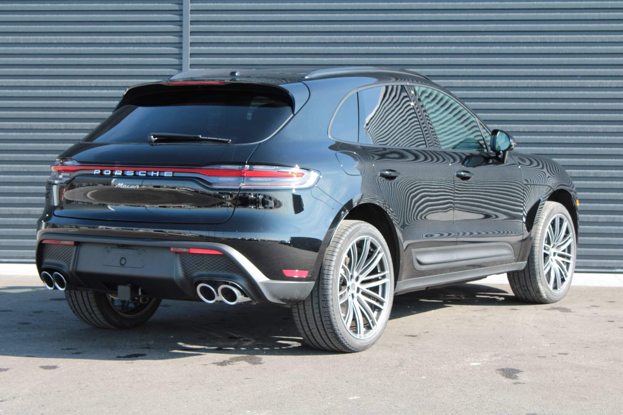 New 2026 Porsche Macan AWD/4WD image 9