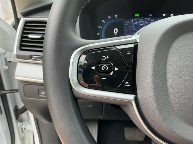 Certified 2025 Volvo XC90 B5 Core AWD/4WD image 20