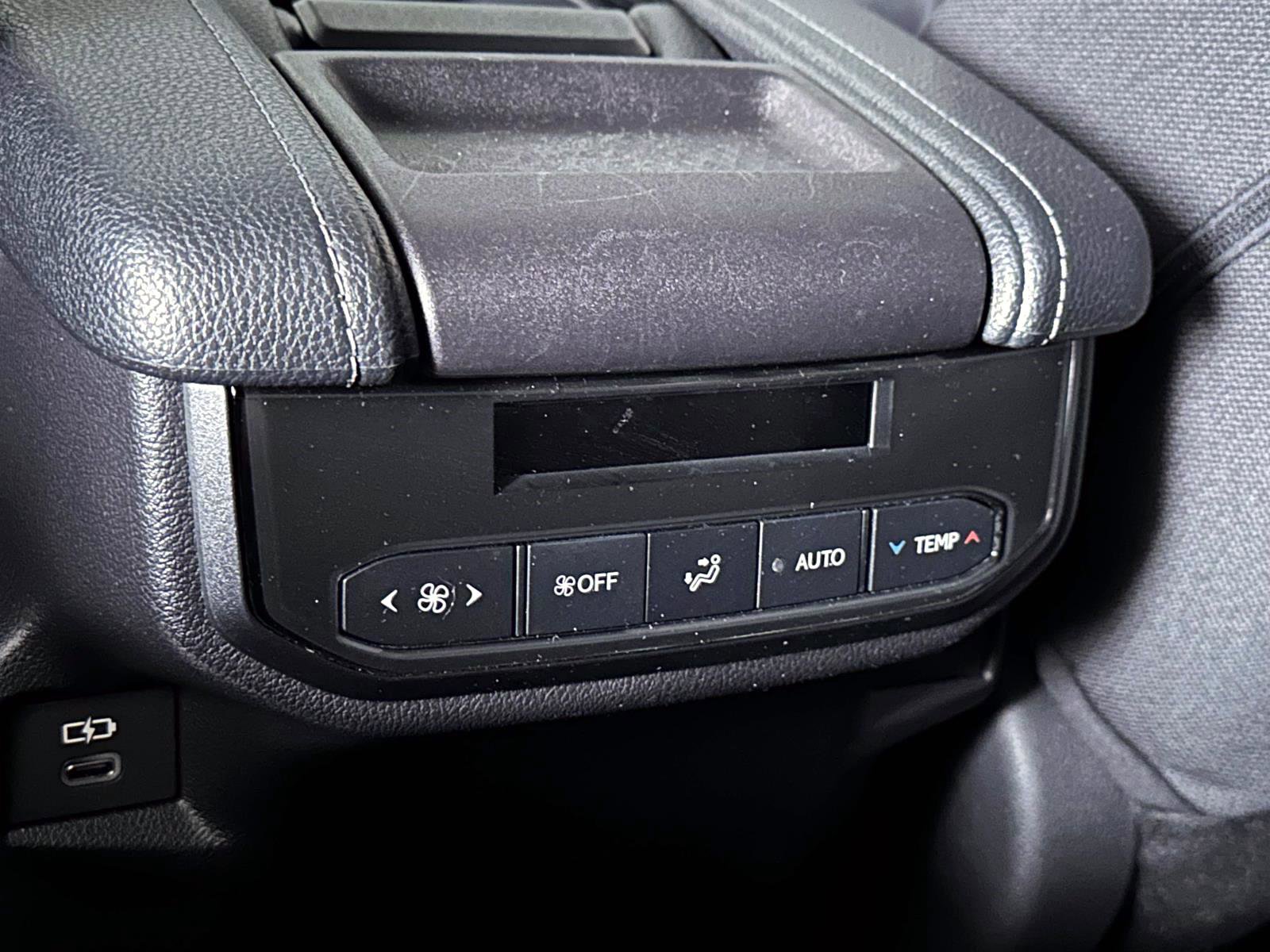 Used 2025 Toyota Grand Highlander AWD image 20