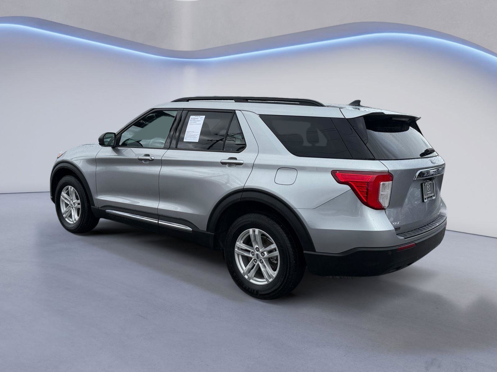 Used 2022 Ford Explorer XLT image 5