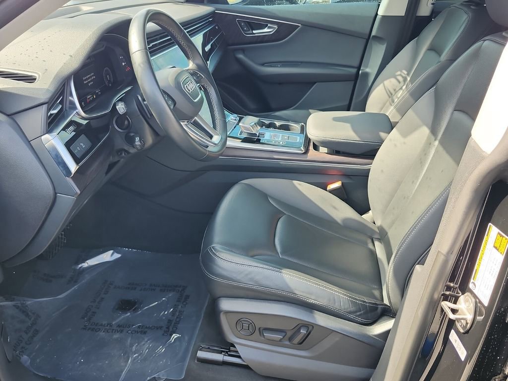 Used 2022 Audi Q8 Premium Plus image 11