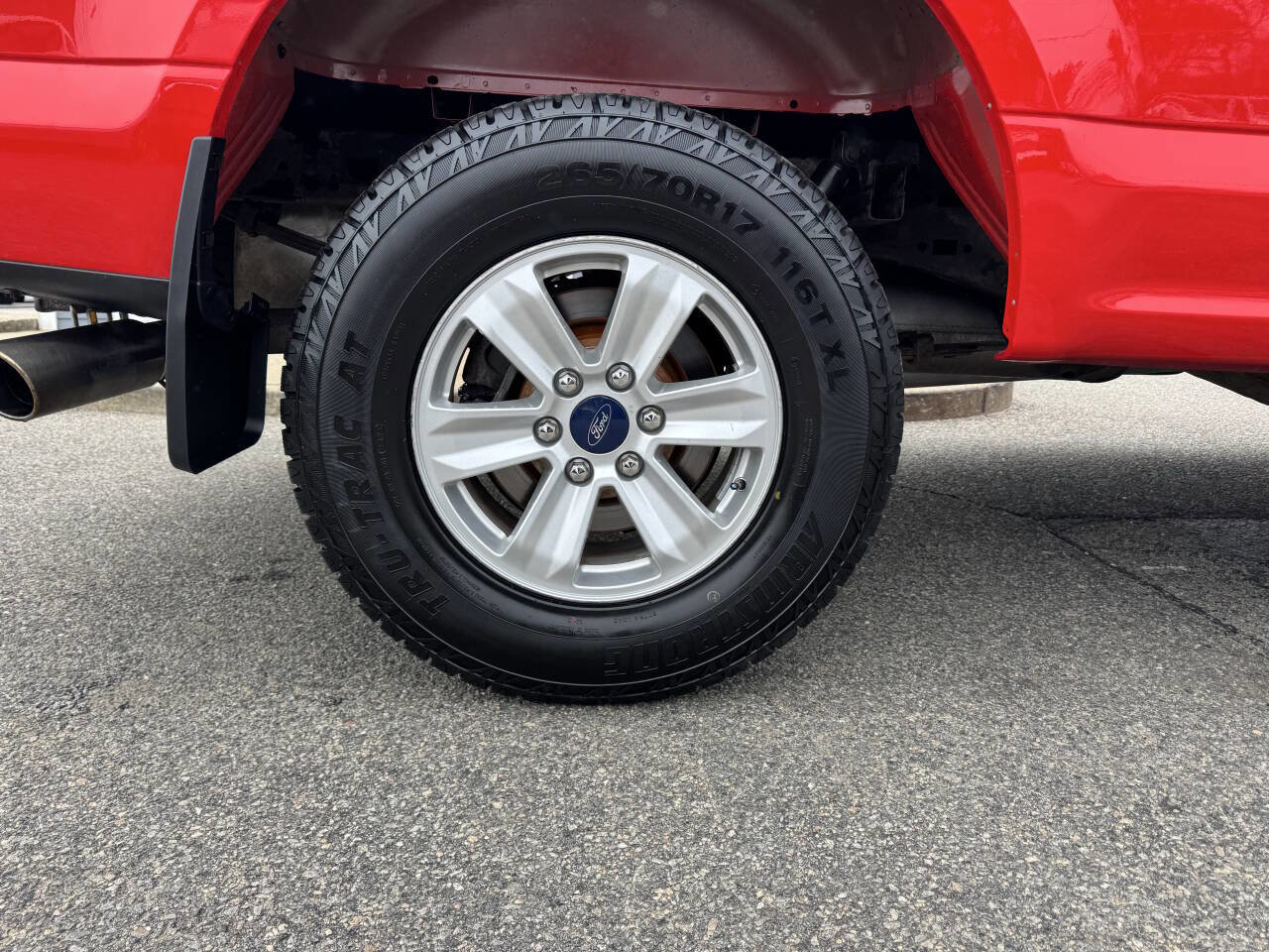 Used 2015 Ford F150 XLT w/ Equipment Group 301A Mid AWD/4WD image 12