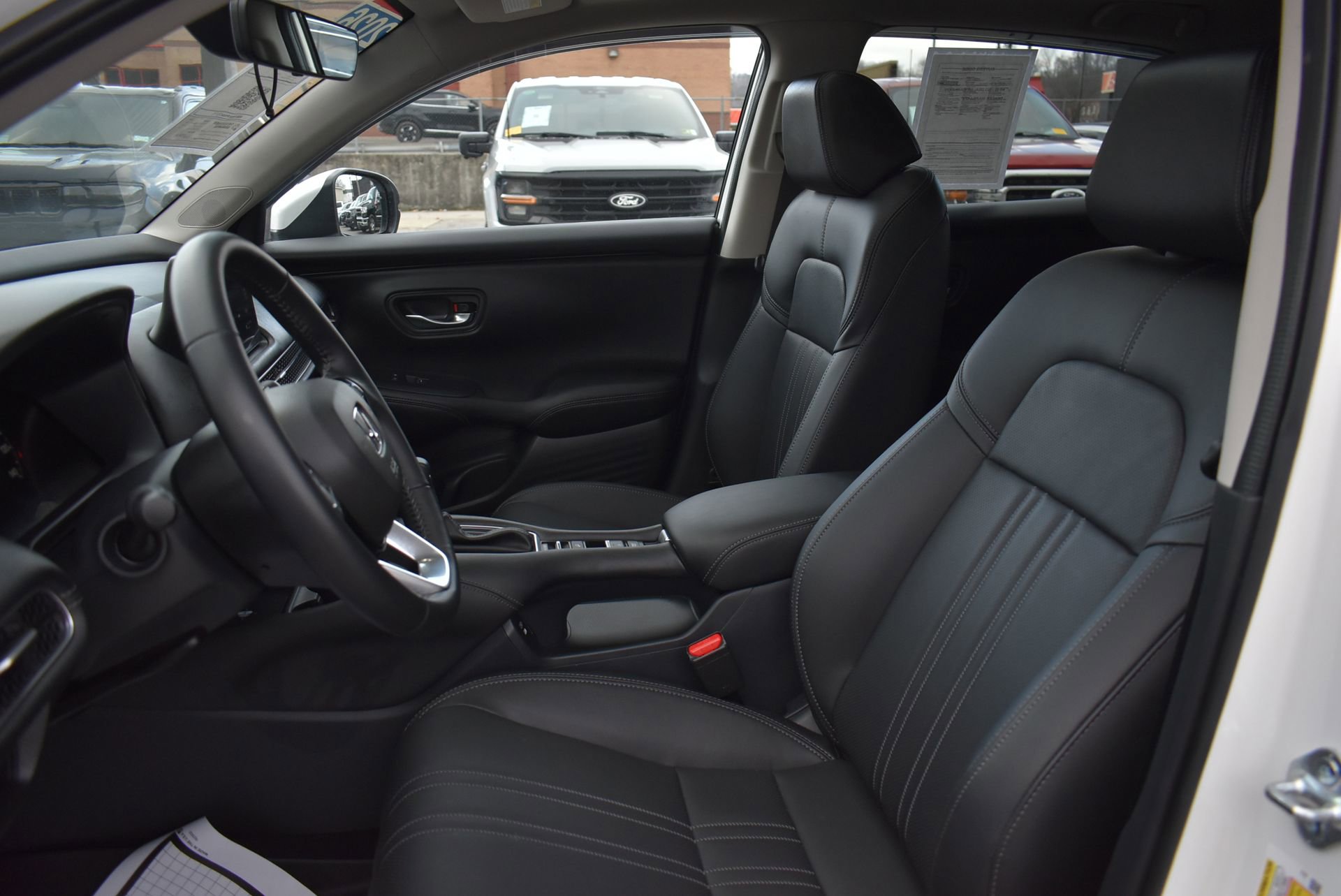 Used 2026 Honda HR-V EX-L image 16