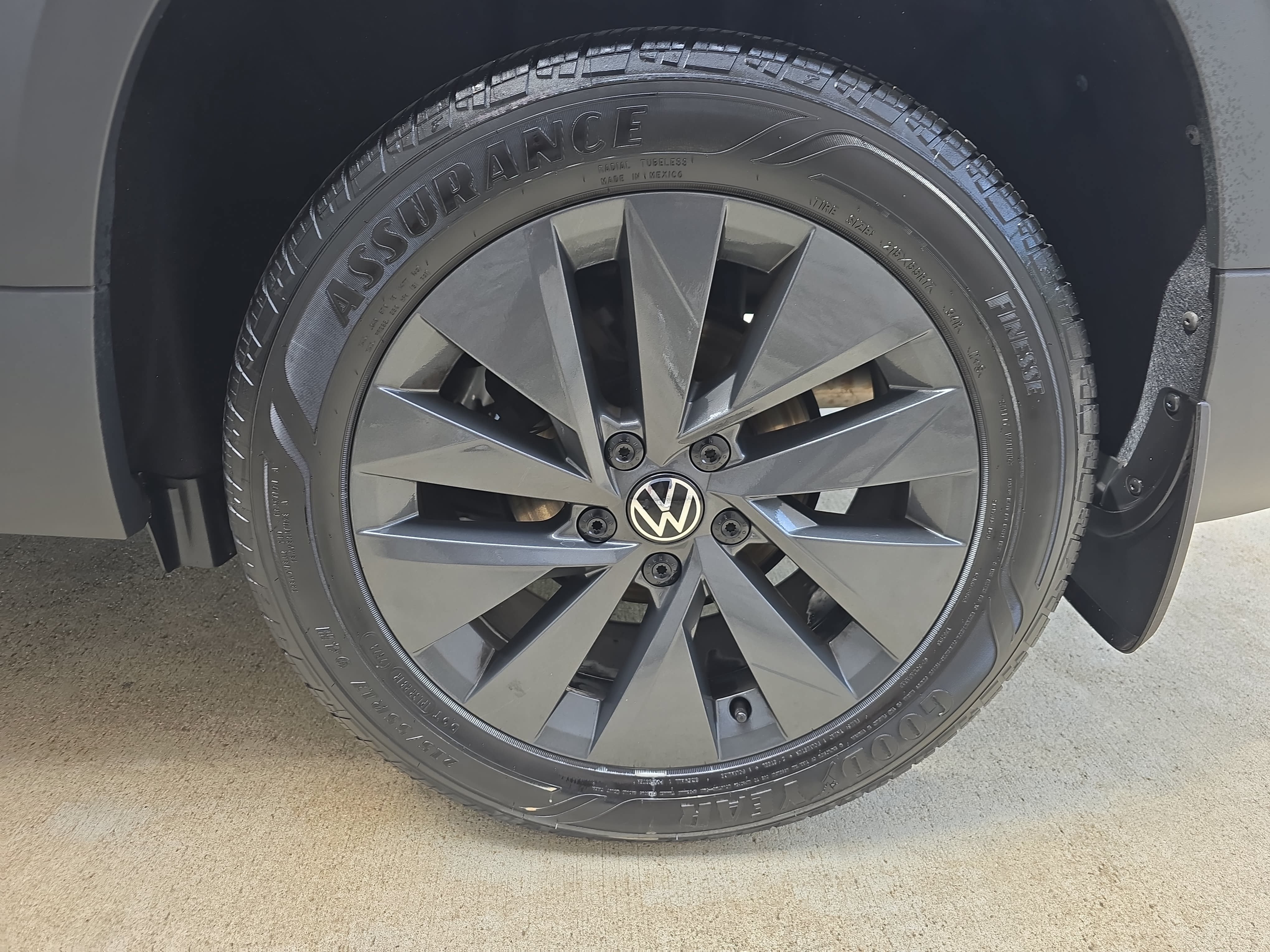 Used 2023 Volkswagen Taos S FWD image 31