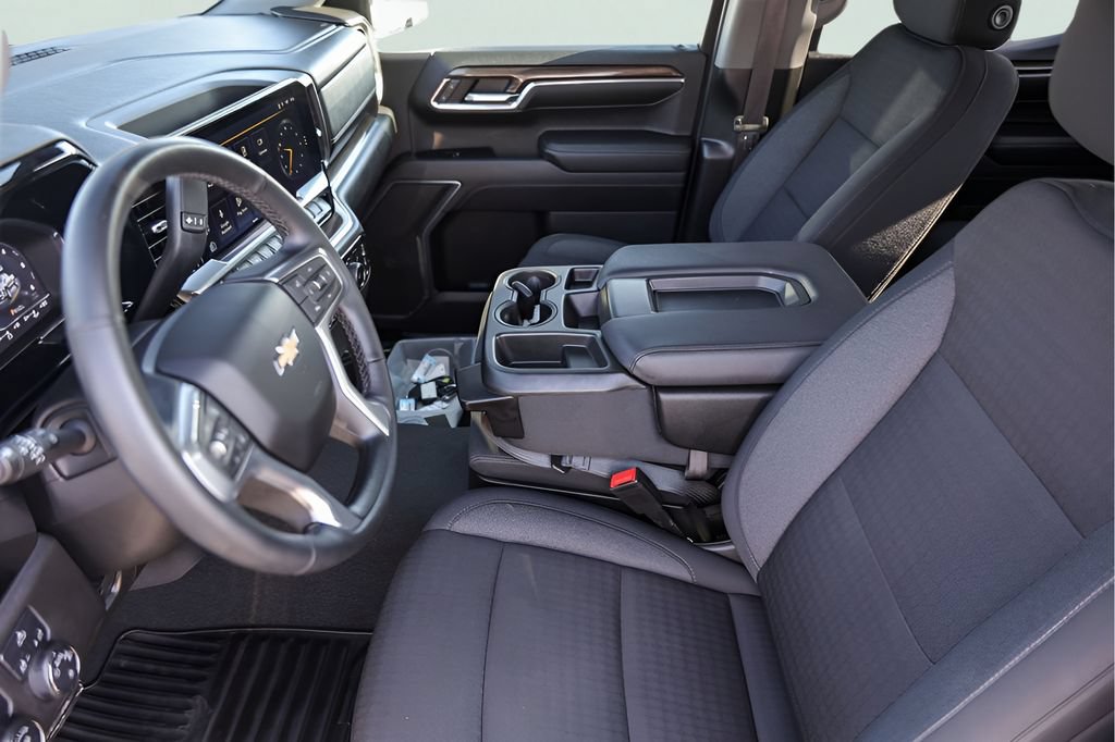 Used 2023 Chevrolet Silverado 1500 LT RWD image 12