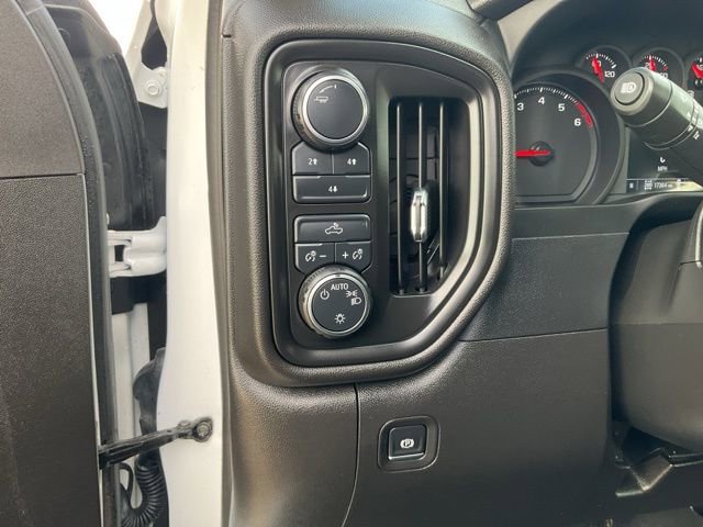 Used 2025 Chevrolet Silverado 2500 Custom w/ Z71 Off-Road Package image 8