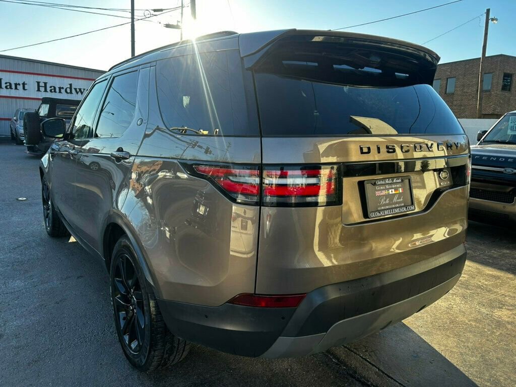 Used 2017 Land Rover Discovery HSE image 3
