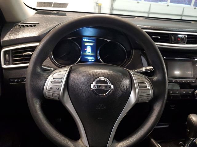 Used 2015 Nissan Rogue S image 16
