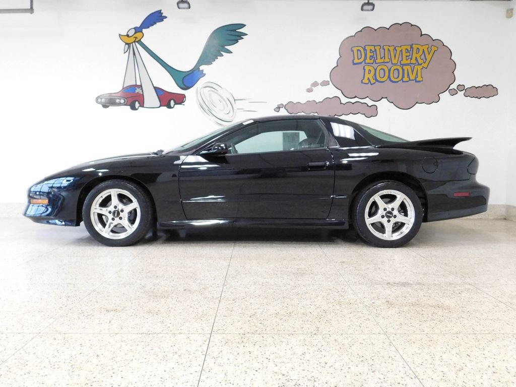 Used 1997 Pontiac Firebird Trans Am RWD image 9