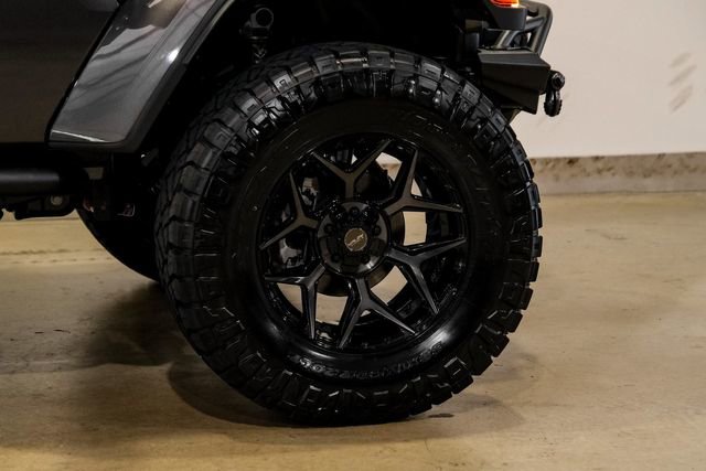 Used 2025 Jeep Gladiator Sport image 37