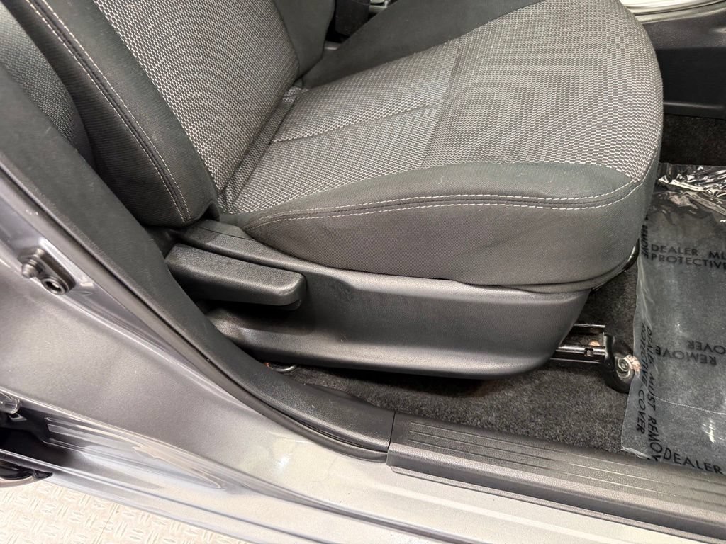 Used 2019 Nissan Versa SV FWD image 20