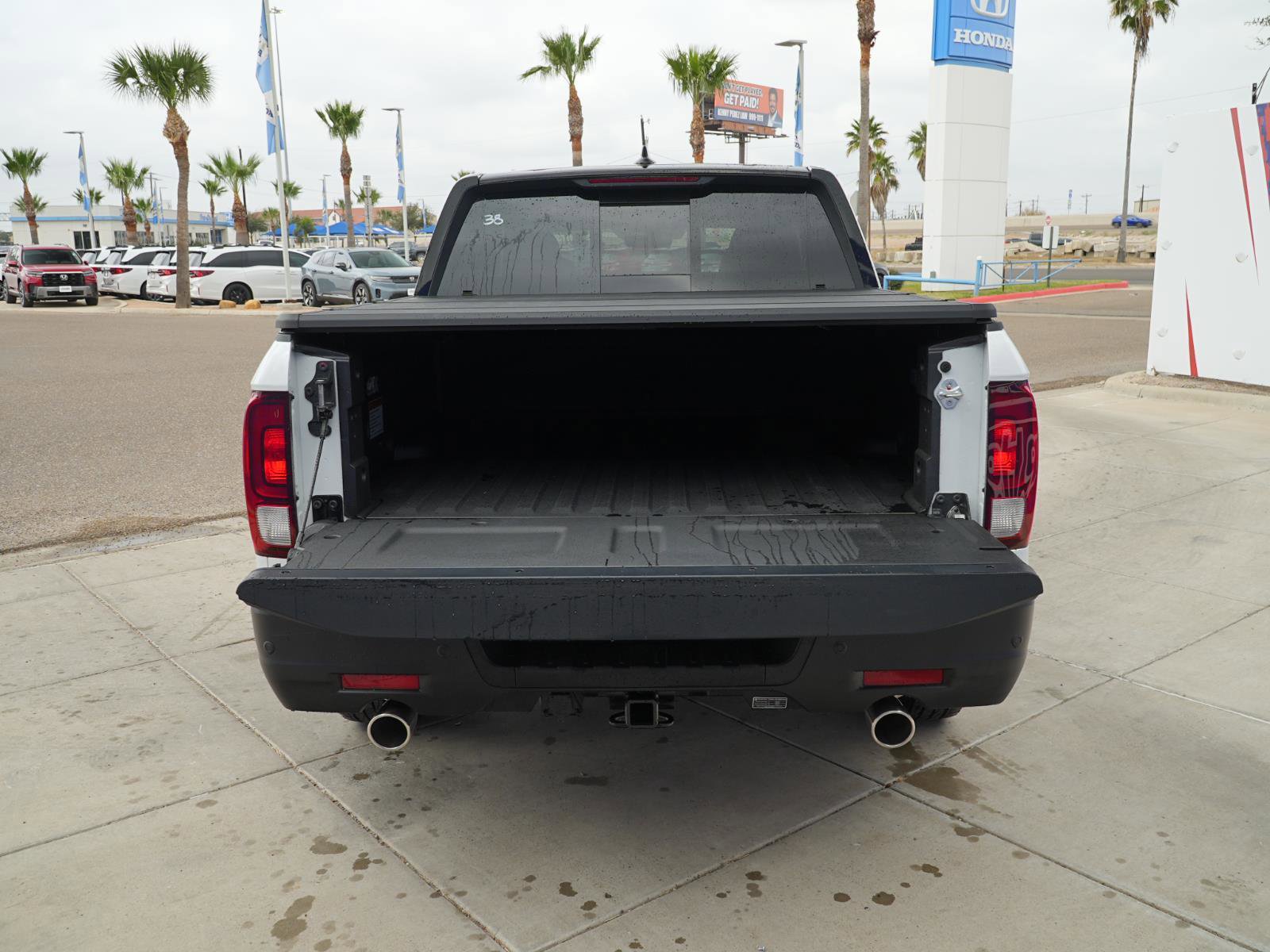 New 2026 Honda Ridgeline Black Edition image 7