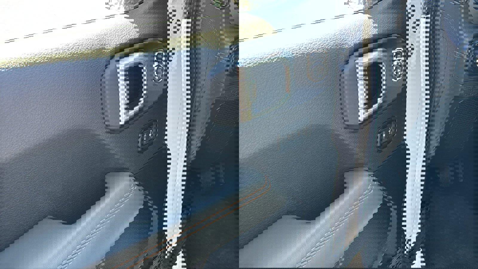 Certified 2024 Jeep Gladiator Mojave image 13