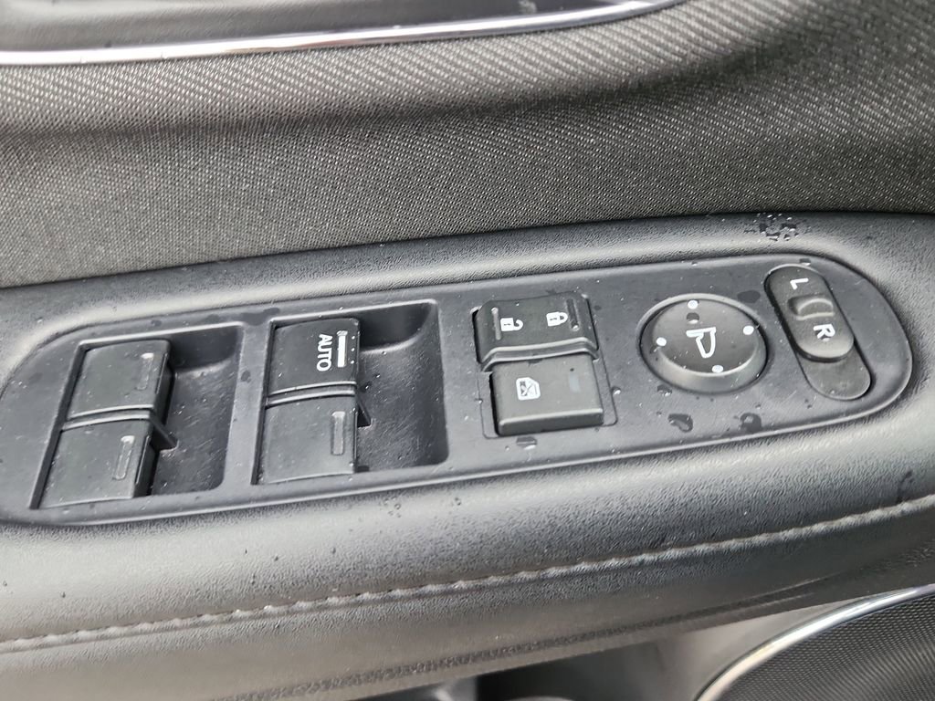 Used 2021 Honda HR-V EX image 8