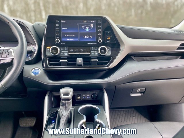 Used 2022 Toyota Highlander XLE image 25