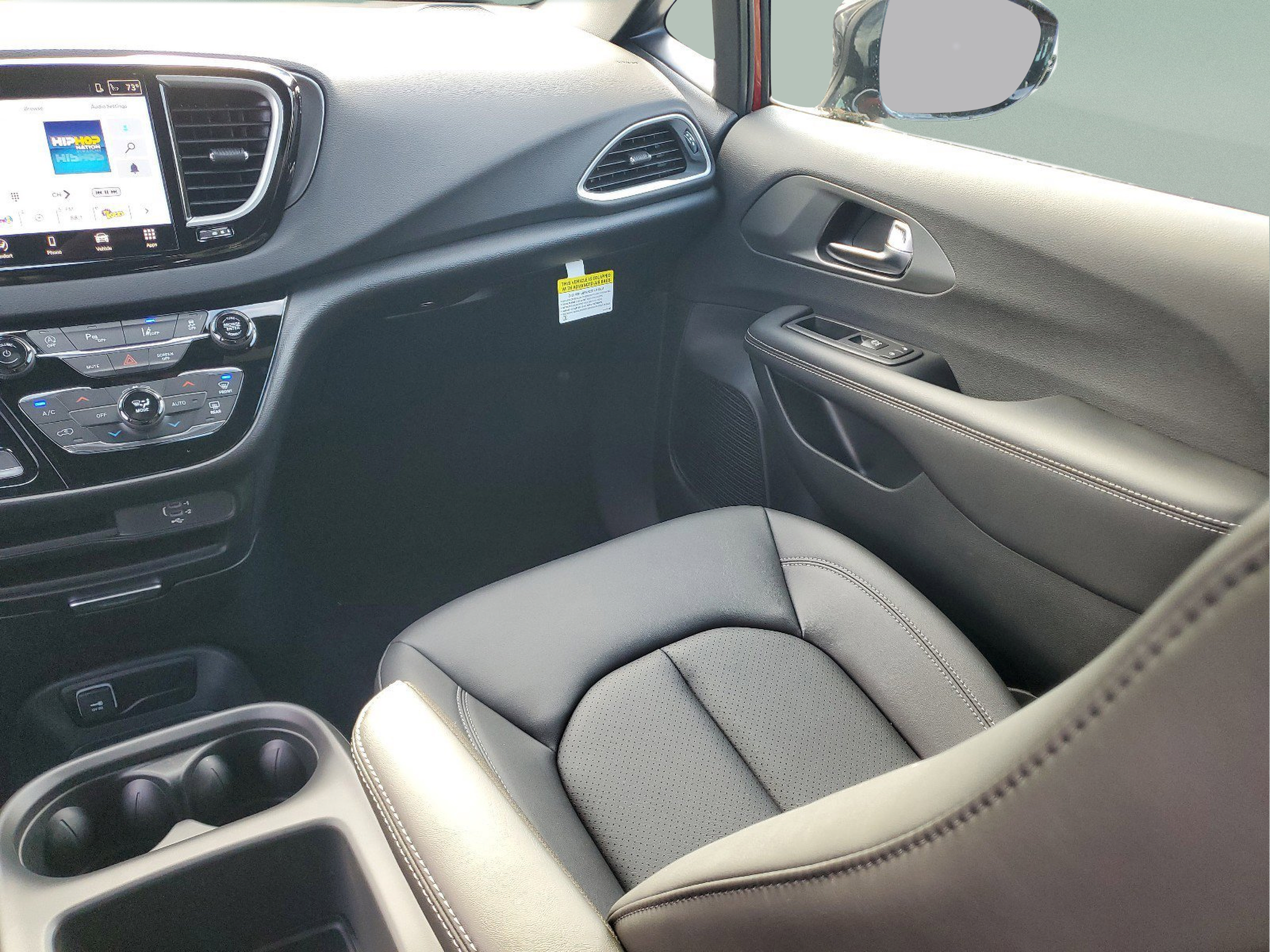 New 2026 Chrysler Voyager LX FWD image 13