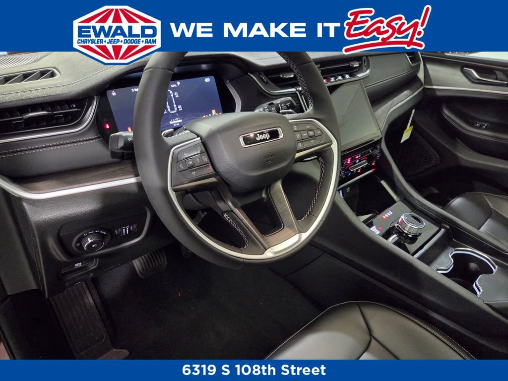 New 2025 Jeep Grand Cherokee L Limited image 5