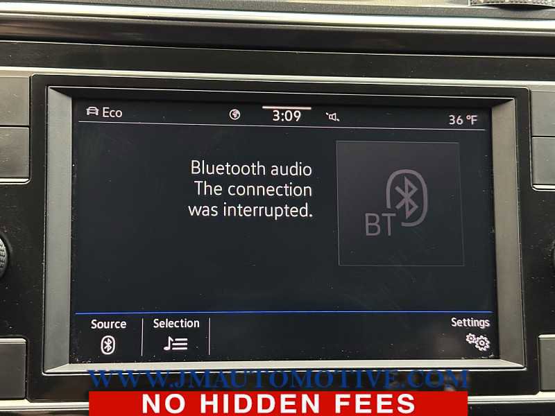 Used 2022 Volkswagen Tiguan S image 23