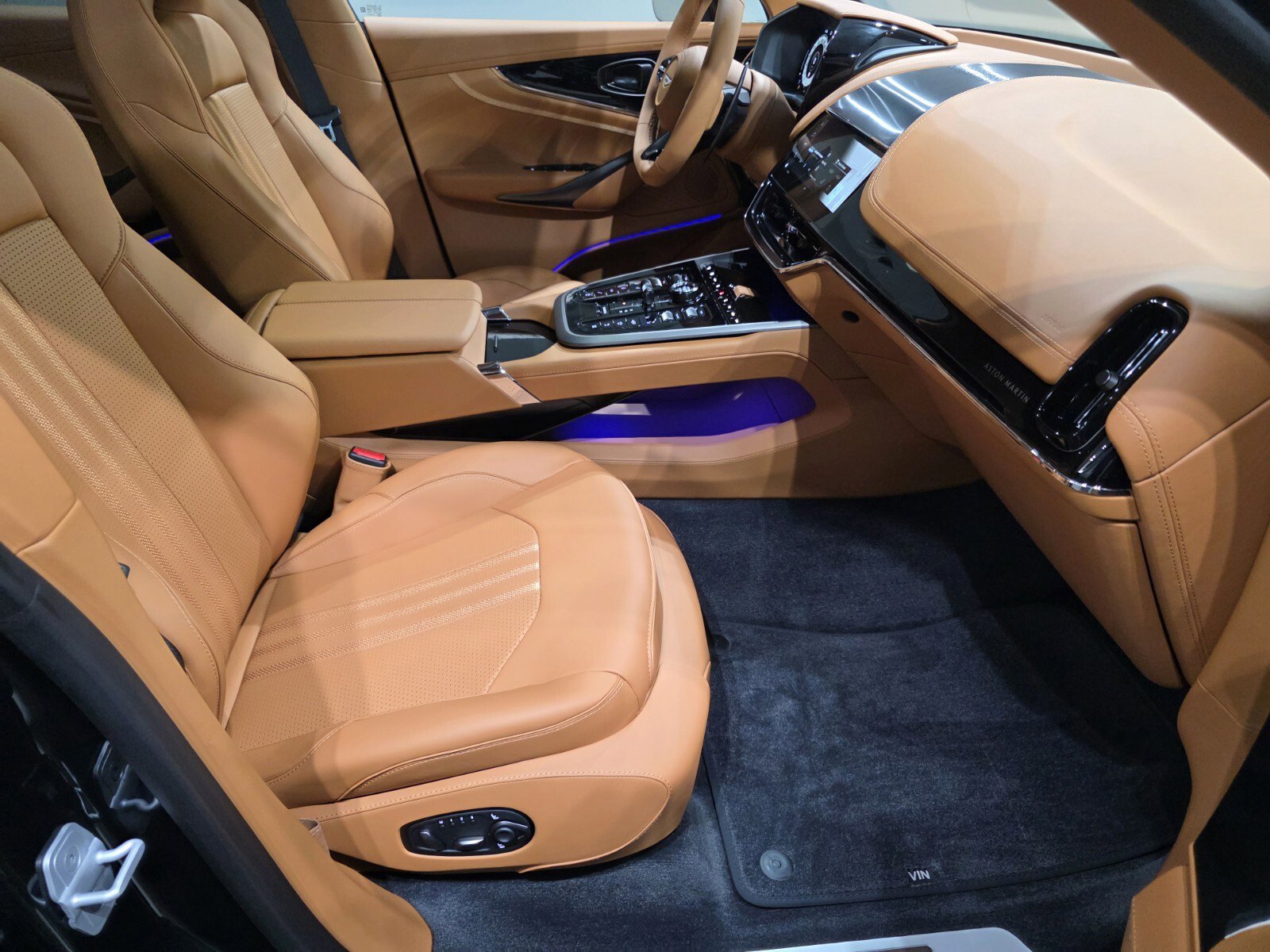 New 2026 Aston Martin DBX 707 AWD/4WD image 22