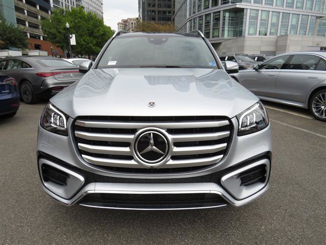Used 2025 Mercedes-Benz GLS 450 4MATIC w/ AMG Line Exterior image 6