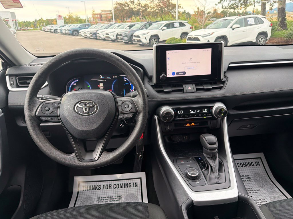 Used 2025 Toyota RAV4 LE AWD/4WD image 22