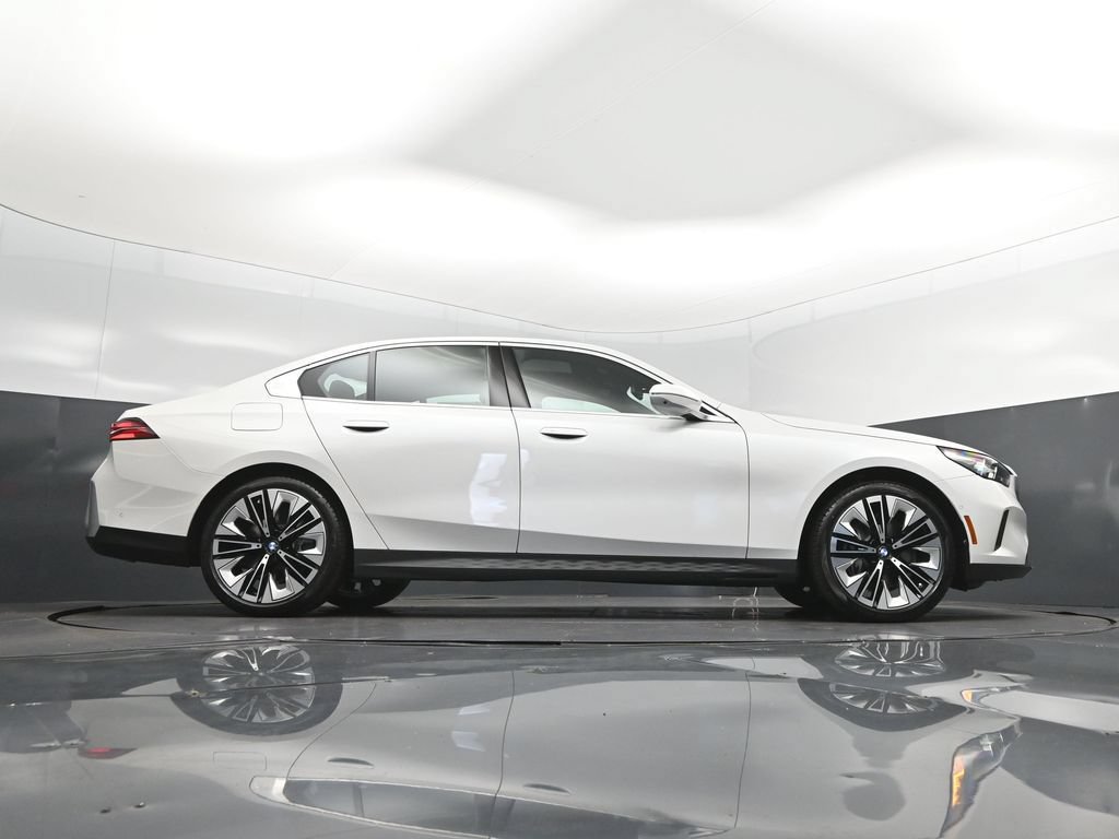 New 2027 BMW 540i xDrive w/ Premium Package AWD/4WD image 43