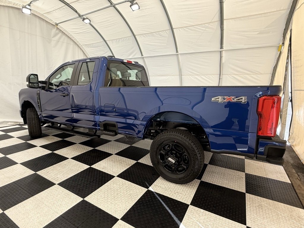 New 2026 Ford F350 4x4 SuperCab Super Duty image 2