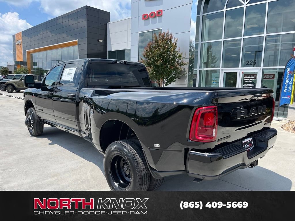 New 2026 RAM 3500 Big Horn AWD/4WD image 18