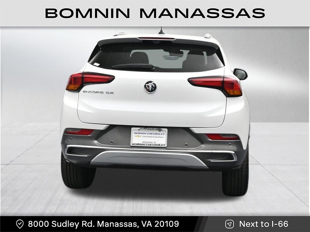 Used 2023 Buick Encore GX Essence w/ Advanced Technology Package FWD image 4