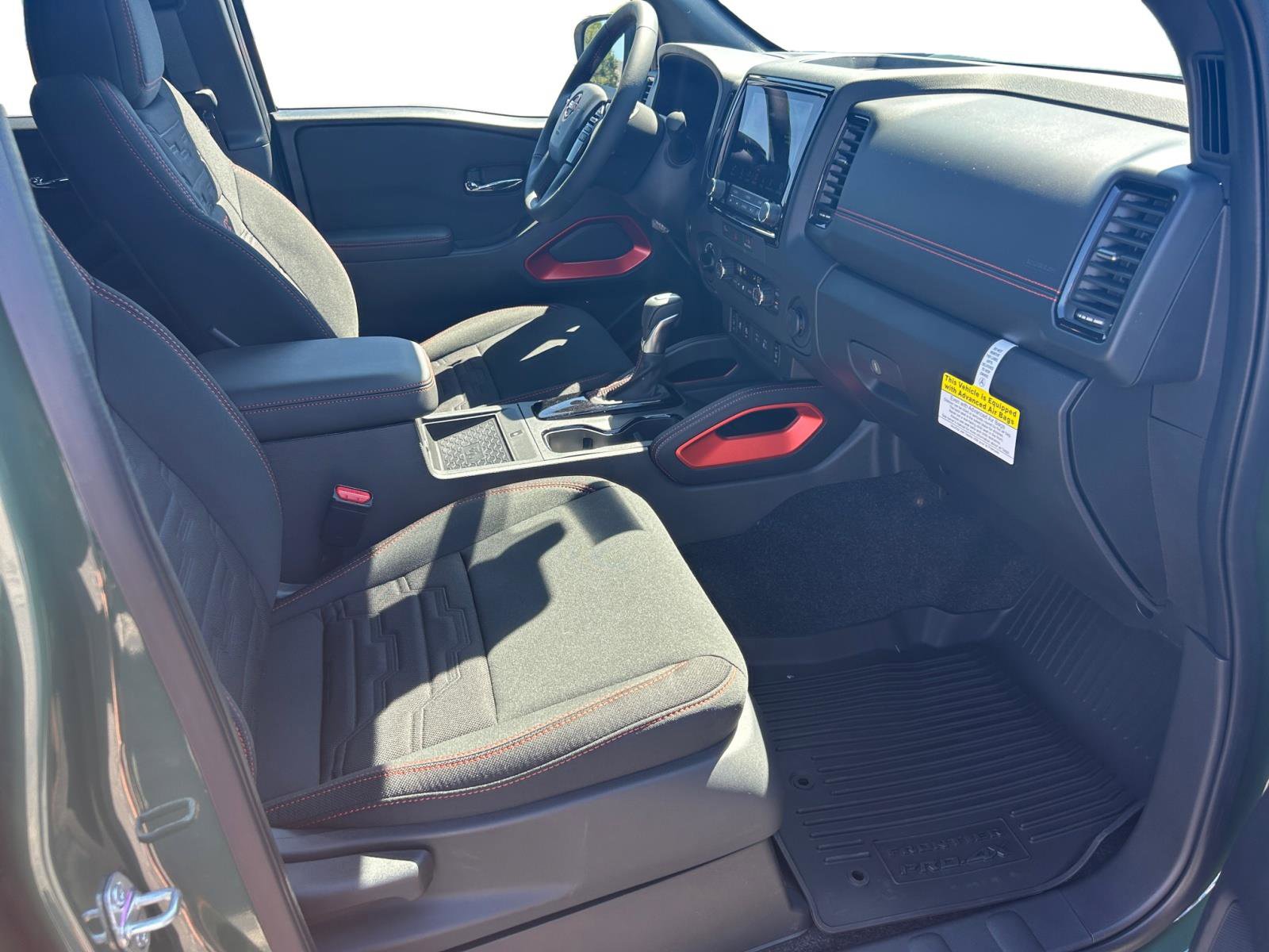 Used 2023 Nissan Frontier PRO-4X w/ Pro Convenience Package AWD/4WD image 21