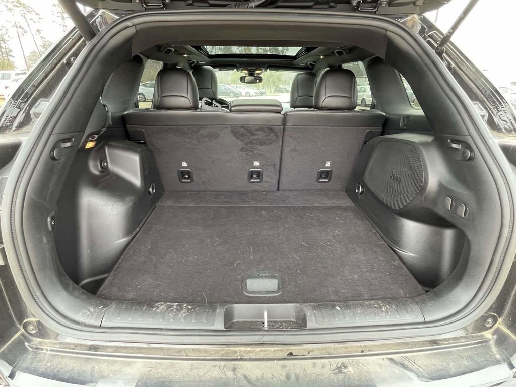 Used 2021 Jeep Cherokee High Altitude image 9